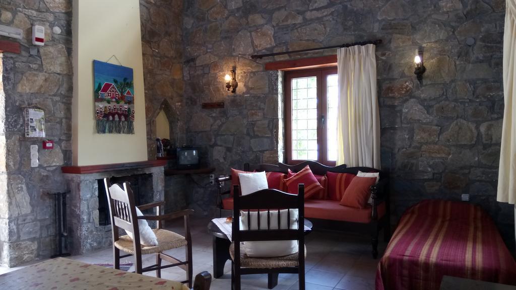 Arodamos Guesthouse Krousonas  Esterno foto